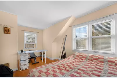 524 Livingston Street, Westbury, NY 11590 - Photo 23