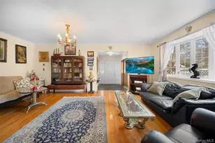 524 Livingston St, Westbury, NY 11590 - Photo 3