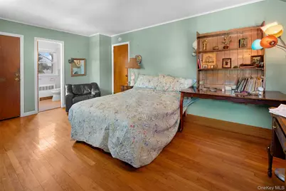 524 Livingston Street, Westbury, NY 11590 - Photo 25