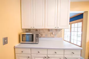 41 Foxhill Rd, Valhalla, NY 10595 - Photo 13