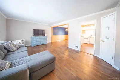 41 Foxhill Road, Valhalla, NY 10595 - Photo 7