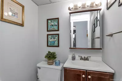 100 Clinton Avenue #4M, Mineola, NY 11501 - Photo 13