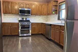 49 Forest Ave, Valley Stream, NY 11581 - Photo 5