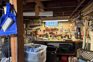 609 Hempstead Gardens Dr, West Hempstead, NY 11552 - Photo 9