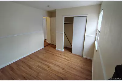 122 W 1st Street, Deer Park, NY 11729 - Photo 9