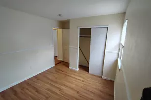 122 W 1st St, Deer Park, NY 11729 - Photo 9