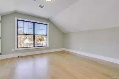 80 Brookdale Avenue, New Rochelle, NY 10801 - Photo 19