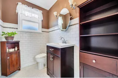 218 Woodlawn Road, West Hempstead, NY 11552 - Photo 15