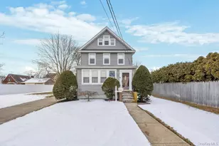 218 Woodlawn Rd, West Hempstead, NY 11552 - Photo 3