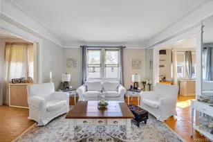 218 Woodlawn Rd, West Hempstead, NY 11552 - Photo 9