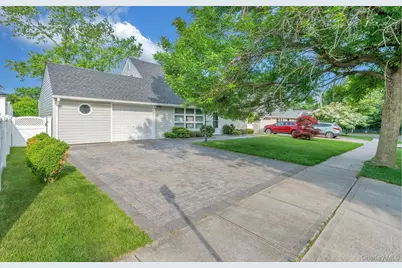 6 Arizona Avenue, Syosset, NY 11791 - Photo 3