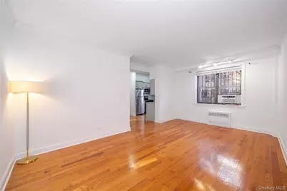 245 Bennett Avenue #1A, New York, NY 10040 - Photo 5