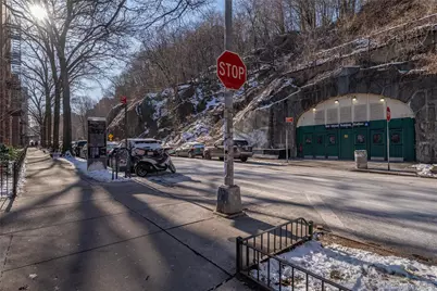 245 Bennett Avenue #1A, New York, NY 10040 - Photo 21