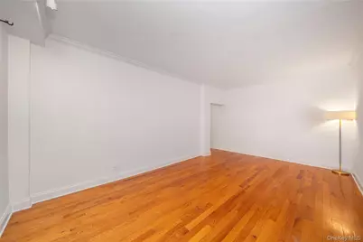 245 Bennett Avenue #1A, New York, NY 10040 - Photo 7