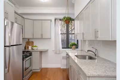 245 Bennett Avenue #1A, New York, NY 10040 - Photo 3