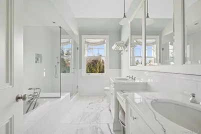 30 Forest Drive, Sands Point, NY 11050 - Photo 19