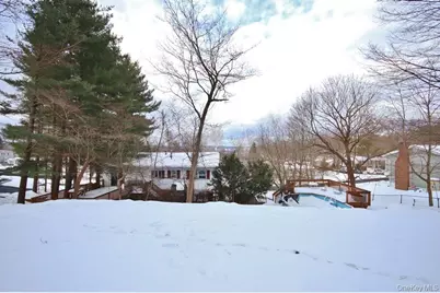 887 Stockton Road, Valley Cottage, NY 10989 - Photo 29