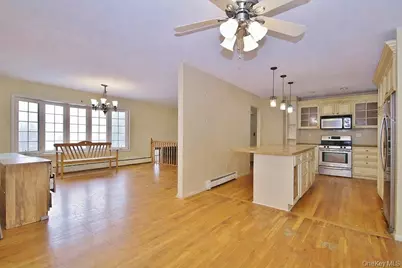 887 Stockton Road, Valley Cottage, NY 10989 - Photo 7