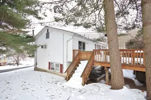 887 Stockton Rd, Valley Cottage, NY 10989 - Photo 33