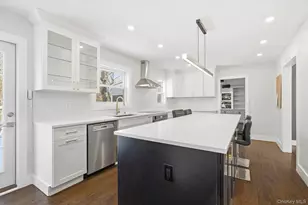 7 Rural Dr, Scarsdale, NY 10583 - Photo 13