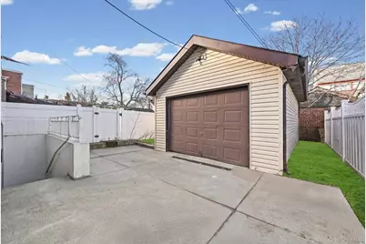 176-25 133rd Avenue, Jamaica, NY 11434 - Photo 17