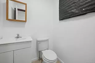 176-25 133rd Ave, Jamaica, NY 11434 - Photo 15