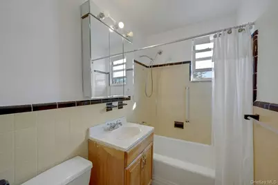 4 Bryant Crescent #2C, White Plains, NY 10605 - Photo 13