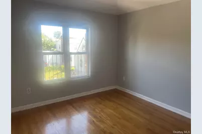 61-31 136th Street, Flushing, NY 11367 - Photo 9