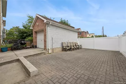 61-31 136th Street, Flushing, NY 11367 - Photo 13