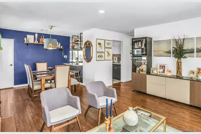 116 Woods Avenue, Malverne, NY 11565 - Photo 3