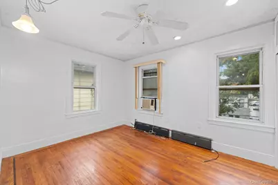 4326 Boyd Avenue, Bronx, NY 10466 - Photo 9