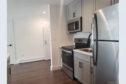 100 Mariners Way, Port Jefferson, NY 11777 - Photo 5