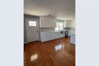 403 S Bayview Avenue, Freeport, NY 11520 - Photo 17