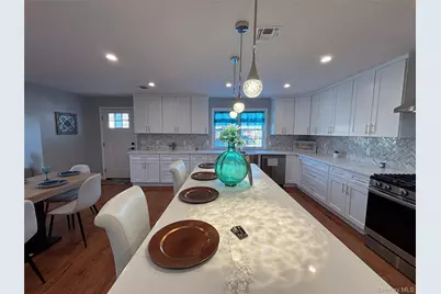 403 S Bayview Avenue, Freeport, NY 11520 - Photo 29