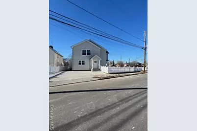 403 S Bayview Avenue, Freeport, NY 11520 - Photo 5