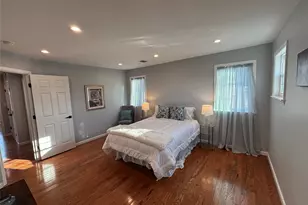 403 S Bayview Ave, Freeport, NY 11520 - Photo 13