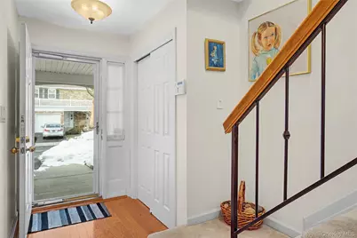 84 Aspen Drive W, Woodbury, NY 11797 - Photo 5