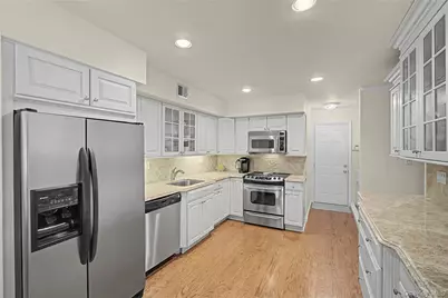 84 Aspen Drive W, Woodbury, NY 11797 - Photo 15