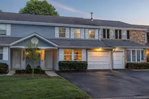 84 Aspen Dr W, Woodbury, NY 11797 - Photo 3