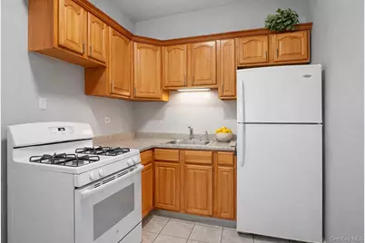 4088 Grace Avenue, Bronx, NY 10466 - Photo 7