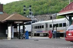 14 Pavilion Rd, Suffern, NY 10901 - Photo 7