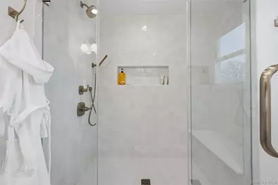 1732 Princeton Drive W, Wantagh, NY 11793 - Photo 33