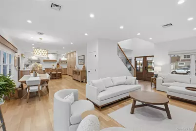 1732 Princeton Drive W, Wantagh, NY 11793 - Photo 25