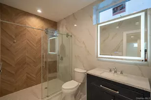 1025 Mirabelle Ave, Westbury, NY 11590 - Photo 25