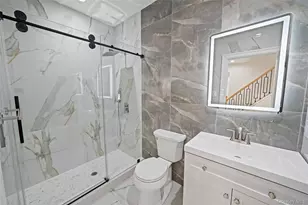 1025 Mirabelle Ave, Westbury, NY 11590 - Photo 29
