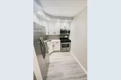 61-12 69th Street #2M, Middle Village, NY 11379 - Photo 5