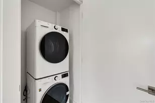 10 Lyon Pl, White Plains, NY 10601 - Photo 9