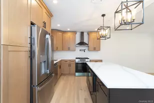 28 Locust, Bayport, NY 11705 - Photo 5