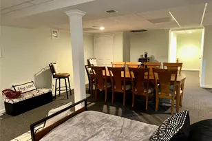 121 Wildwood Cir, Holtsville, NY 11742 - Photo 19