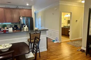 121 Wildwood Cir, Holtsville, NY 11742 - Photo 5